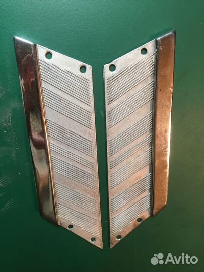 Накладки декоративные обшивки двери Газ-21 пара