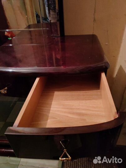 Итальянское трюмо (зеркало) настоящее