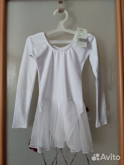 Новый купальник гимнастический с юбкой