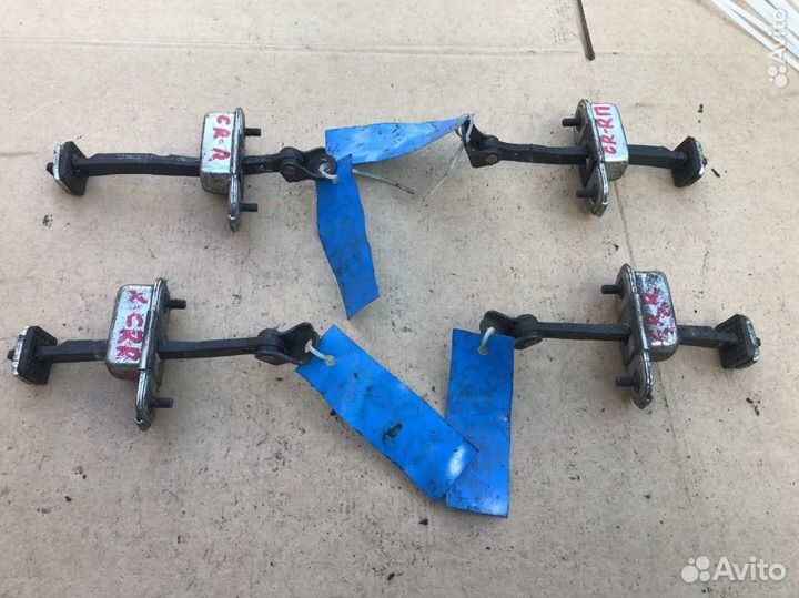 Ограничитель двери Hyundai Grandeur 4 2005-2010