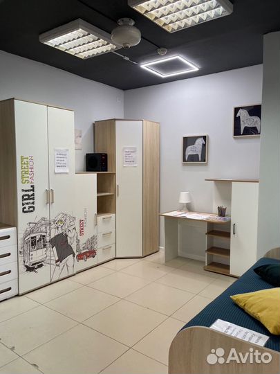 Компьютерный стол белый. Стол рабочий