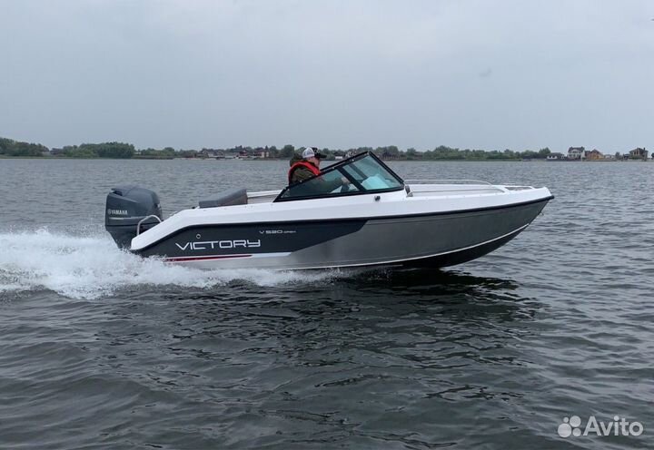Катер боурайдер Victory 515