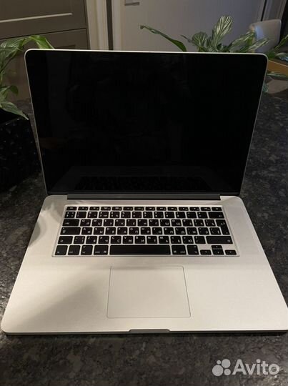 Apple MacBook Pro