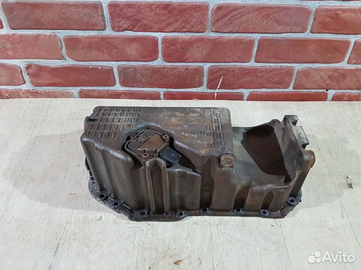 Масляный поддон VAG 1.4 TSI volkswagen passat b6