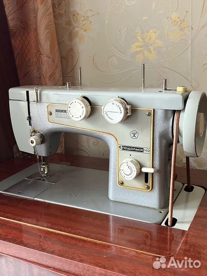 Швейная машина Подольск 142