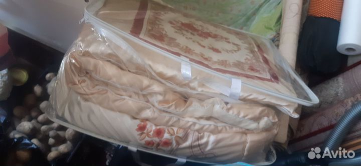 Одеяло с подушками