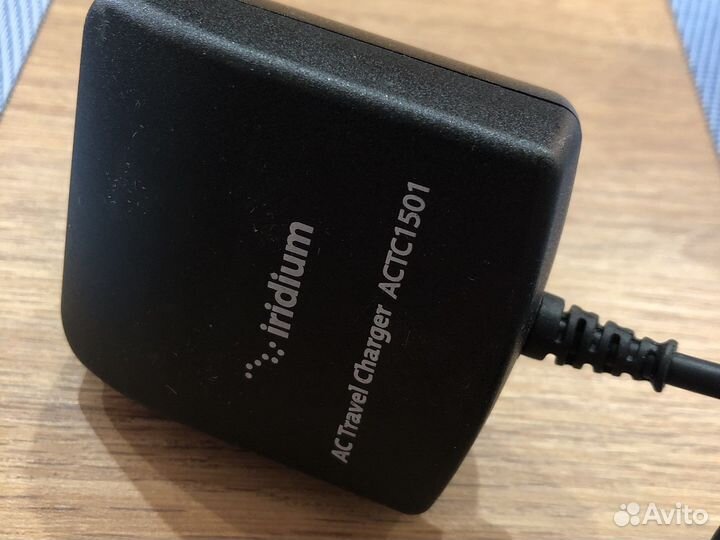 Зарядное для телефона Iridium