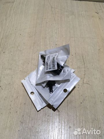 Форсунка омывателя лобового стекла Пассат B5