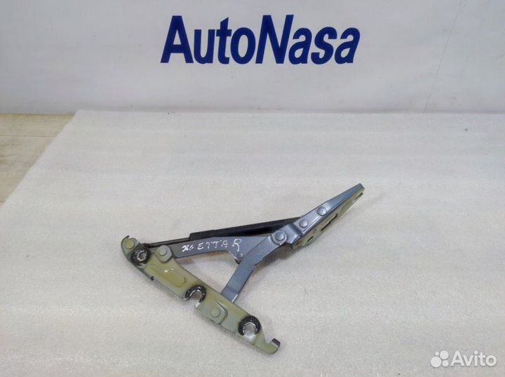 Петля крышки багажника правая Volkswagen Jetta