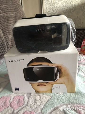 Очки виртуальной реальности Carl zeiss VR one plus
