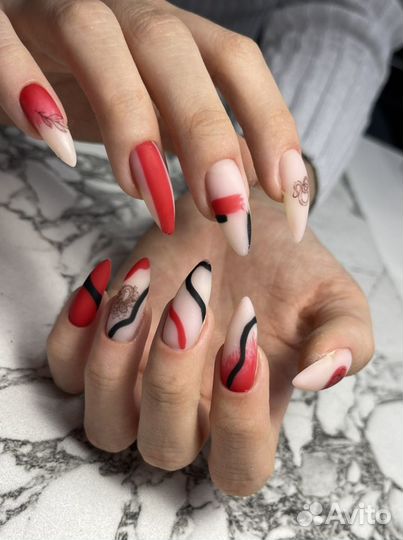 Мастер маникюра