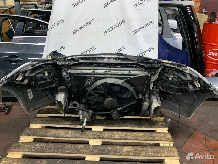 Срез морды BMW 1-series E87 белый рест ксенон