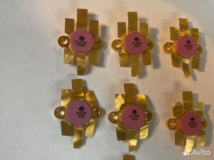 Продам транзисторы новые кт937а