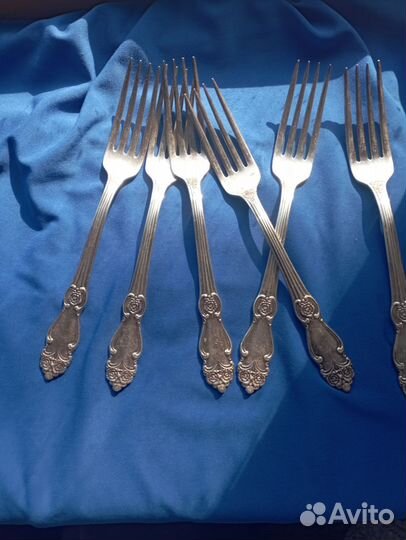 Набор столовых приборов мельхиор