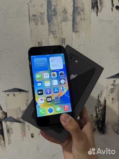 iPhone 8, 64 ГБ