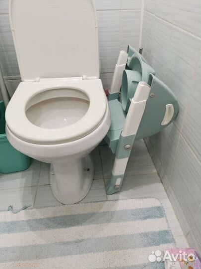 Сидушка накладка на унитаз со ступенькой
