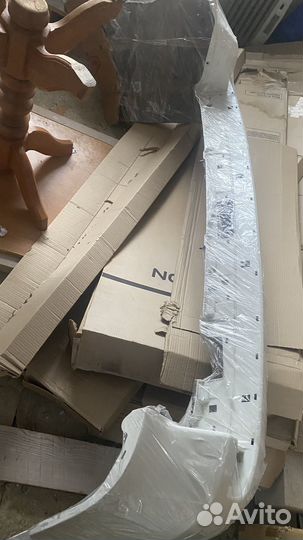 Задний бампер на toyota land cruiser 200