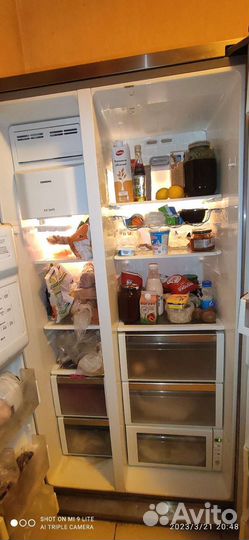 Холодильник сайд бай сайд Сименс