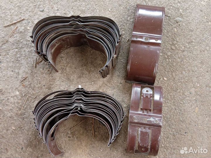 Комплект: водосточная труба 3м и 2шт кронштейна