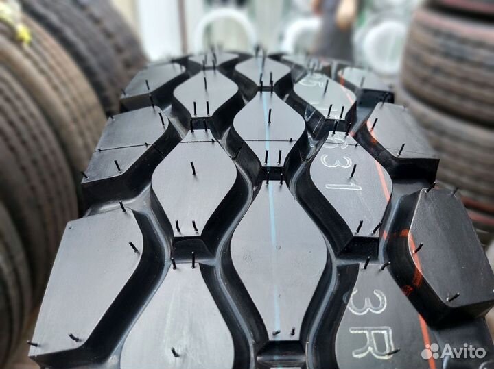 Шины 11R22.5 Red tyre RT-325 artd: 833-13