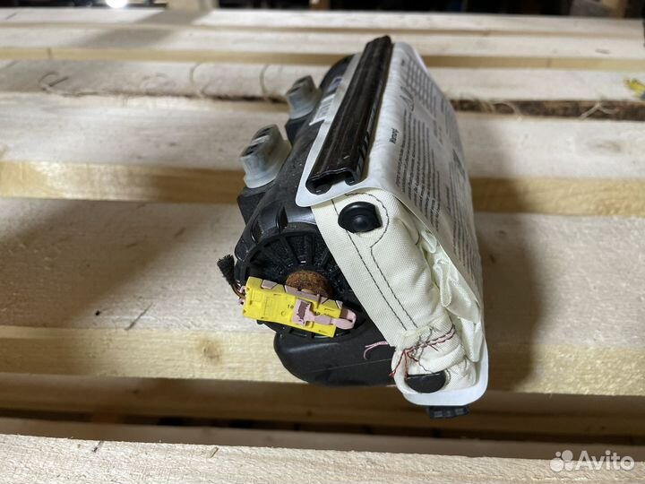 Подушка безопасности в торпедо Опель Зафира Астра