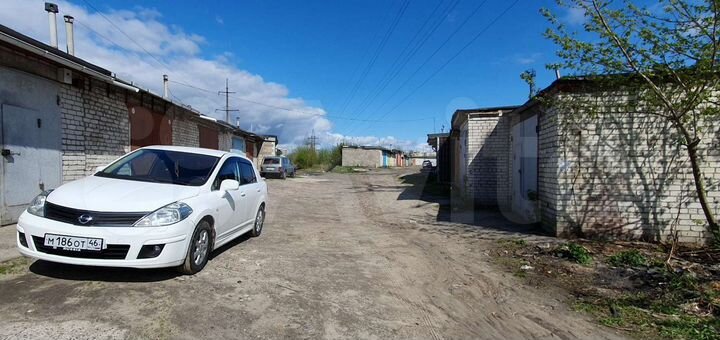 Гараж, > 30 м²