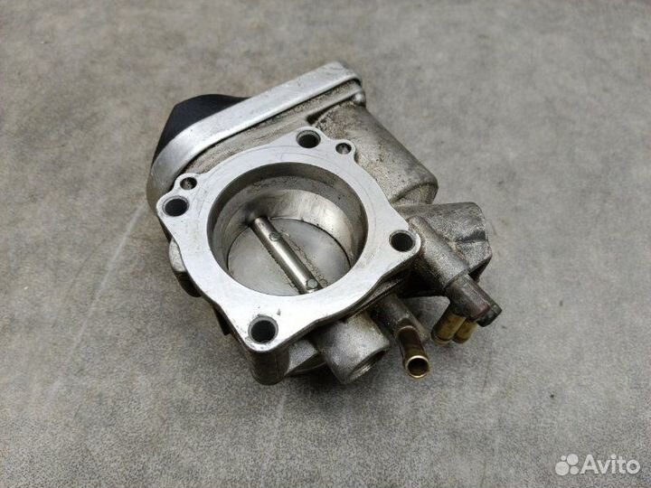 Дроссельная заслонка Volkswagen Golf 6 1.6 BSE AT
