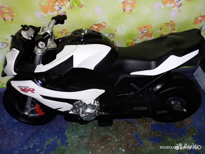 Электромотоцикл BMW S1000