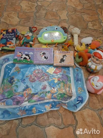 Игрушки для малышей пакетом