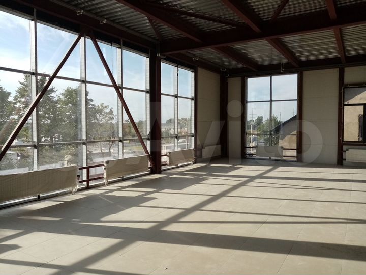 Торговая площадь, 180 м²