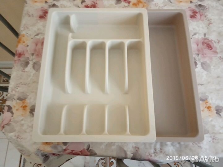 Лоток для ложек, вилок раздвижной