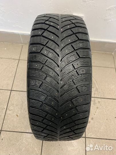 Michelin X-Ice North 4 235/45 R18