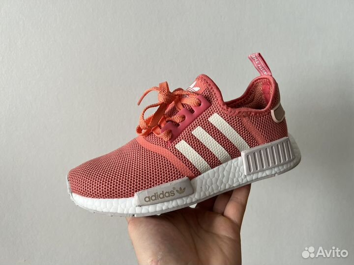 Кроссовки adidas nmd r1