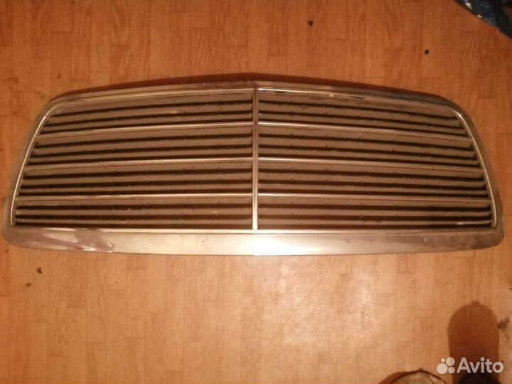 Решетка радиатора Mercedes w210