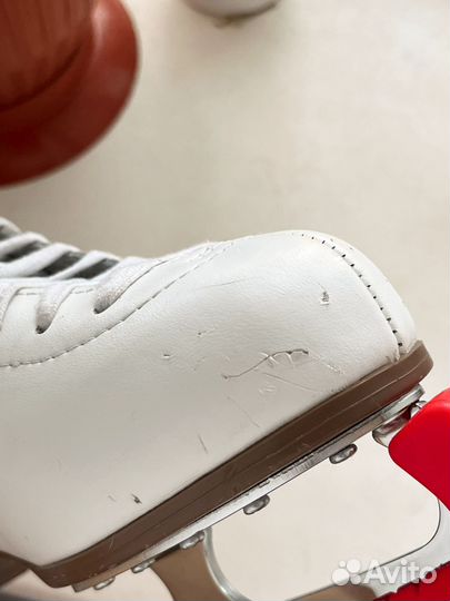 Фигурные коньки graf topas 40