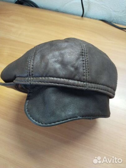 Мужская кожаная кепка