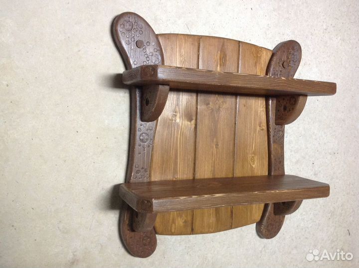 Полка навесная в деревенском стиле