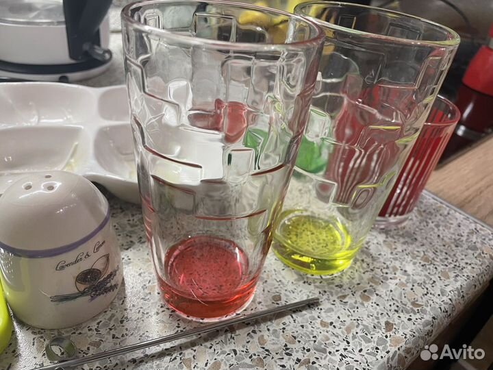 Посуда стаканы тарелки и т д (целое)