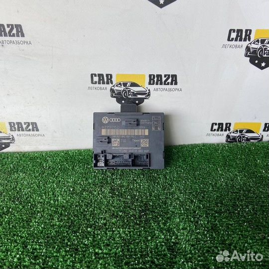 Блок комфорта задний правый Audi A4