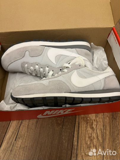 Кроссовки nike женские