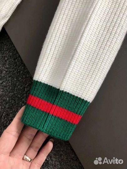 Свитер gucci