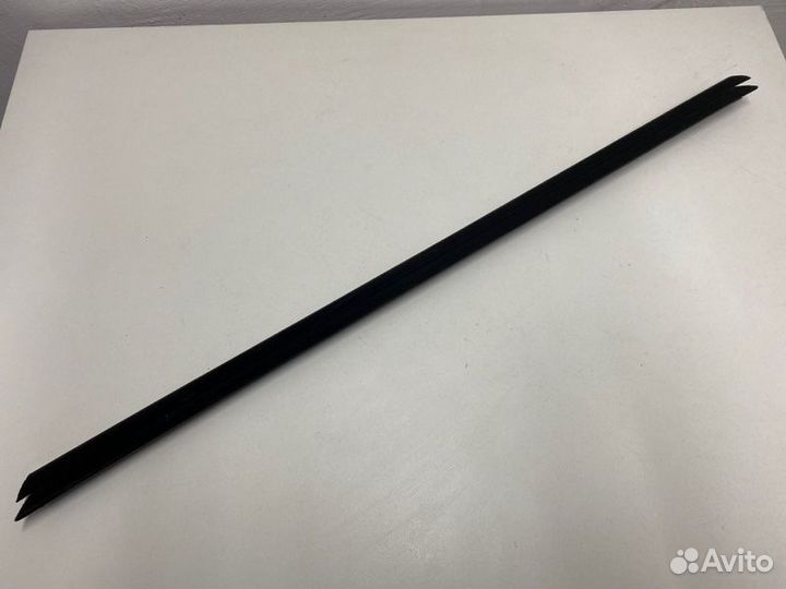 Уплотнитель двери передней левой Ford Mondeo Iv