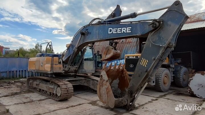 Гусеничный экскаватор John Deere E210 LC, 2020