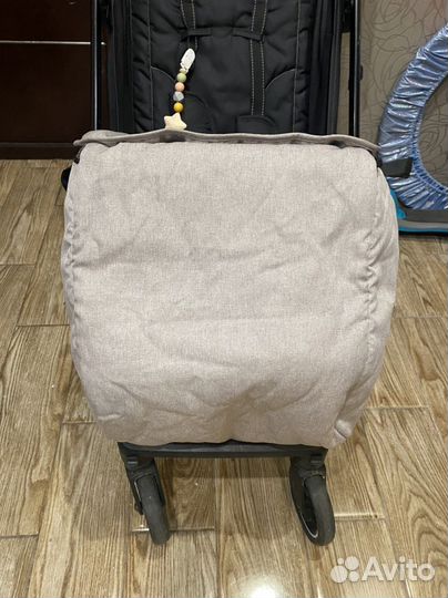 Накидка на ножки в коляску