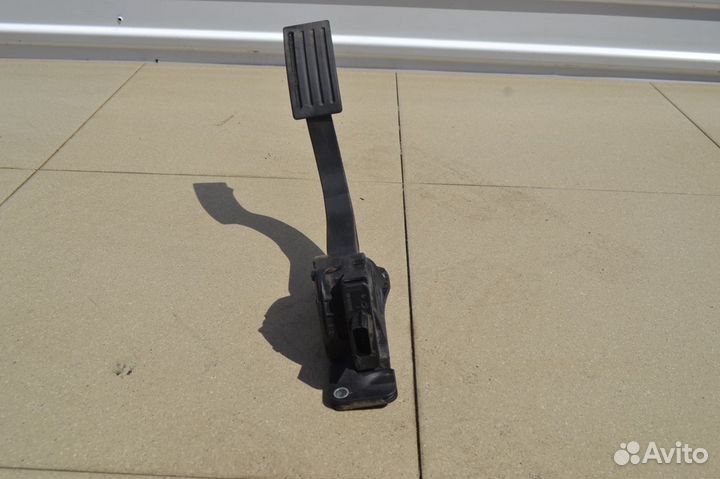 Педаль газа Ford Focus 3