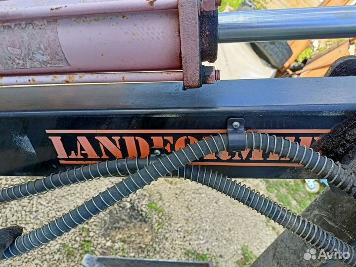 Миниэкскаватор Landformer