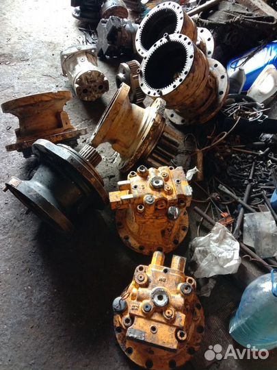 Гидромотор поворота 38GB-11101 Хундай 480-9 520-9