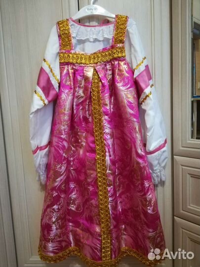 Народный костюм