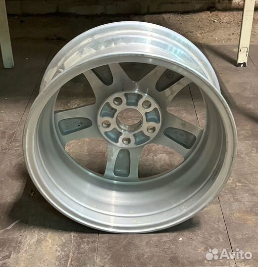 Диск литой 16