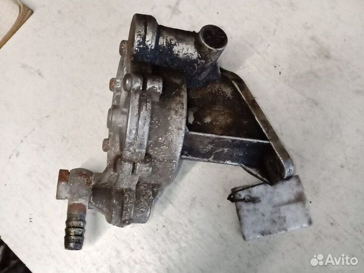 Насос вакуумный Audi A6 C4